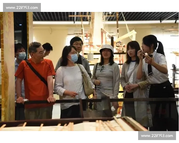 全国铺床大赛冠军诞生 展现精湛技艺与超凡耐心的赛场风采