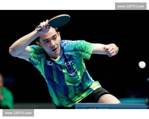 曼联足球队历史比赛记录全景分析及精彩战绩回顾